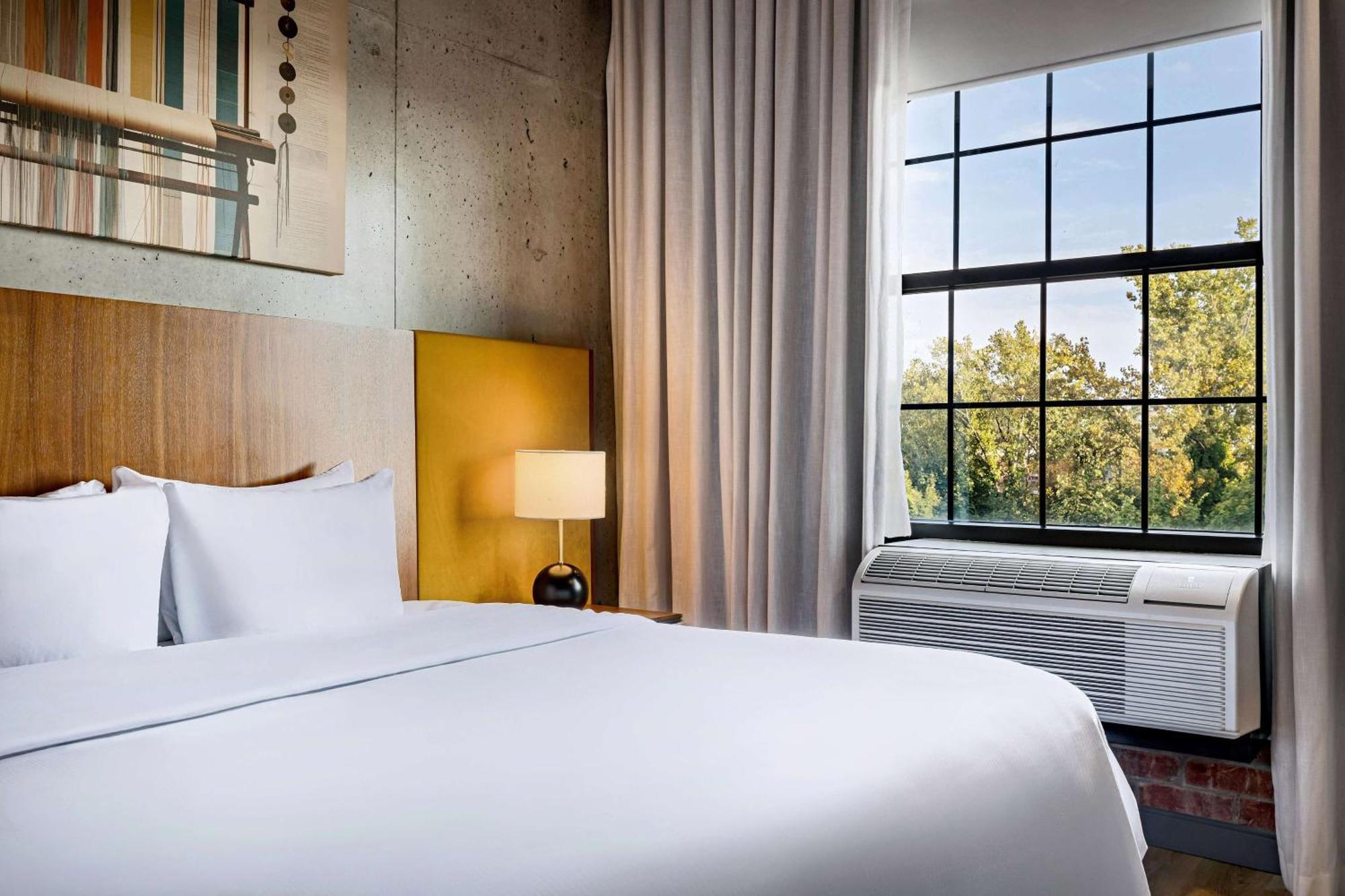 The Loom Hotel, Tapestry Collection By Hilton Уорик Экстерьер фото