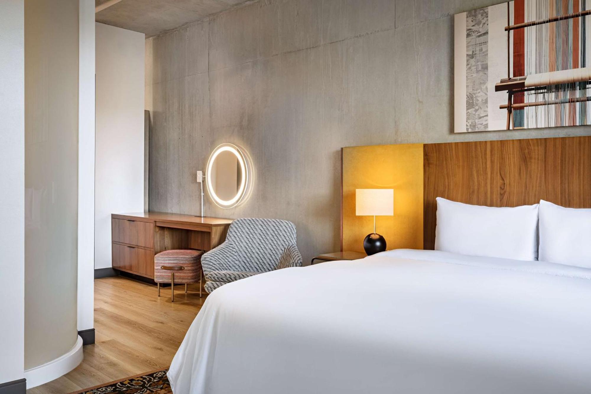 The Loom Hotel, Tapestry Collection By Hilton Уорик Экстерьер фото