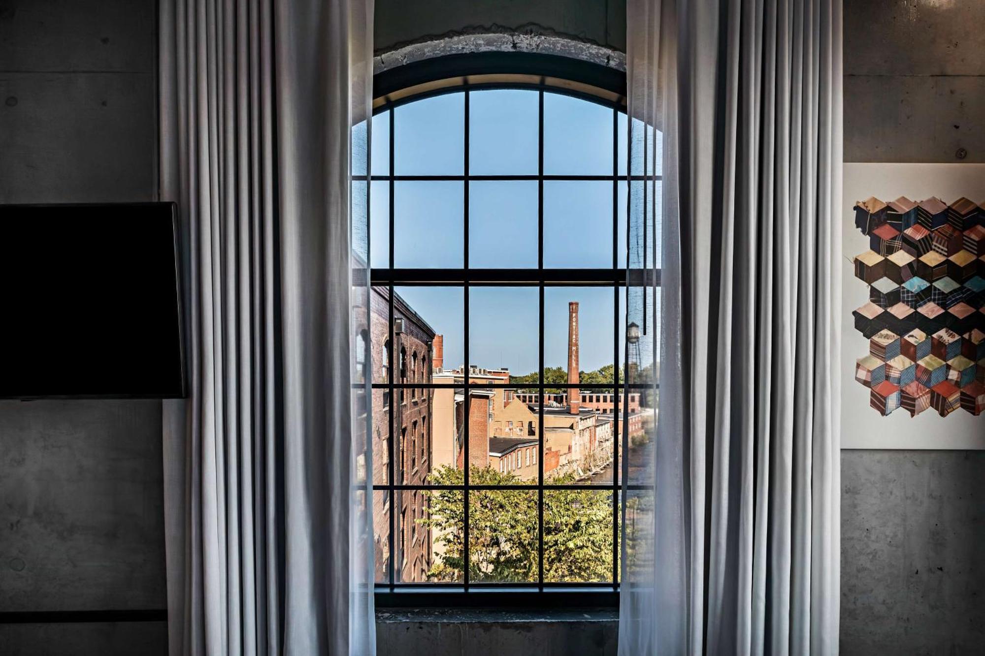 The Loom Hotel, Tapestry Collection By Hilton Уорик Экстерьер фото