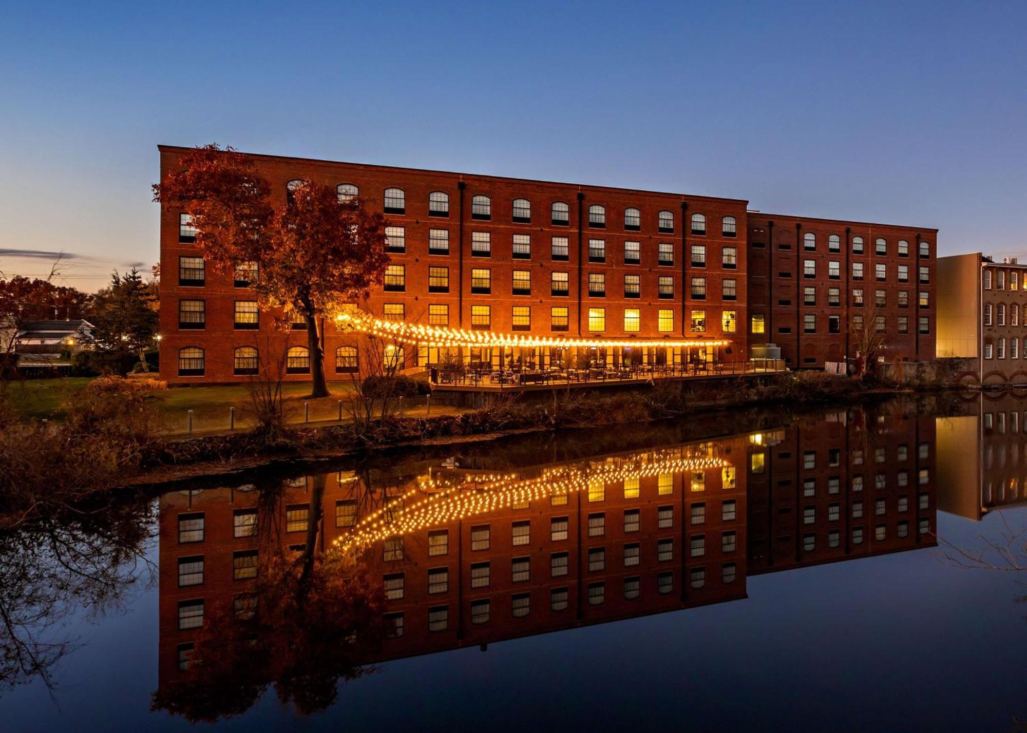 The Loom Hotel, Tapestry Collection By Hilton Уорик Экстерьер фото